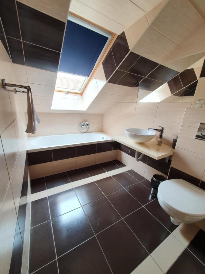 Wolf Apartman101, Wolf Apartman 102 Ξενοδοχείο Sárvár Εξωτερικό φωτογραφία